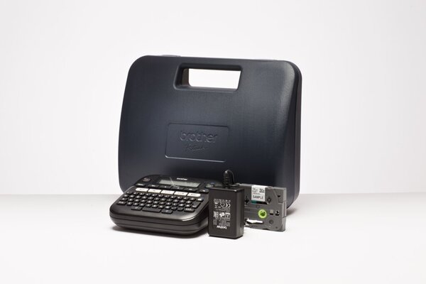 Beschriftungsgerät P-Touch D210VP, im Transportkoffer inkl. TZe-Starter-Band und Netzadapter, schwarz
